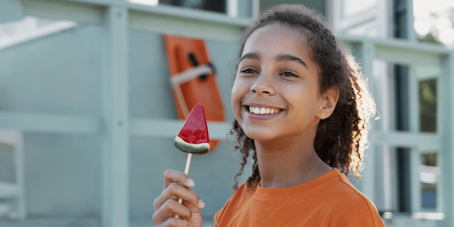 kid Enjoing popsicle